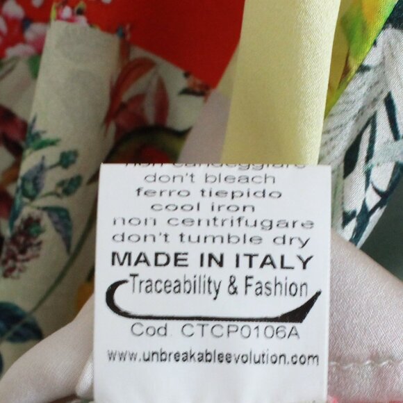 Unbreak.it Patchwork Flowers Print Silk Flare Sleeve Blouse - Picture 10 of 16